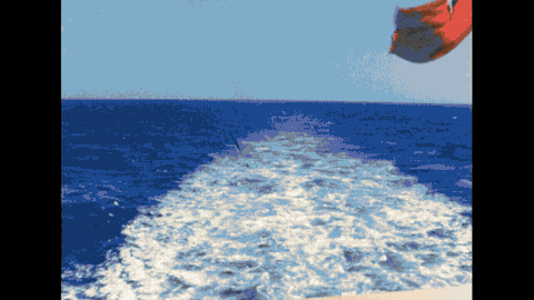 Sillage bleu en mouvement